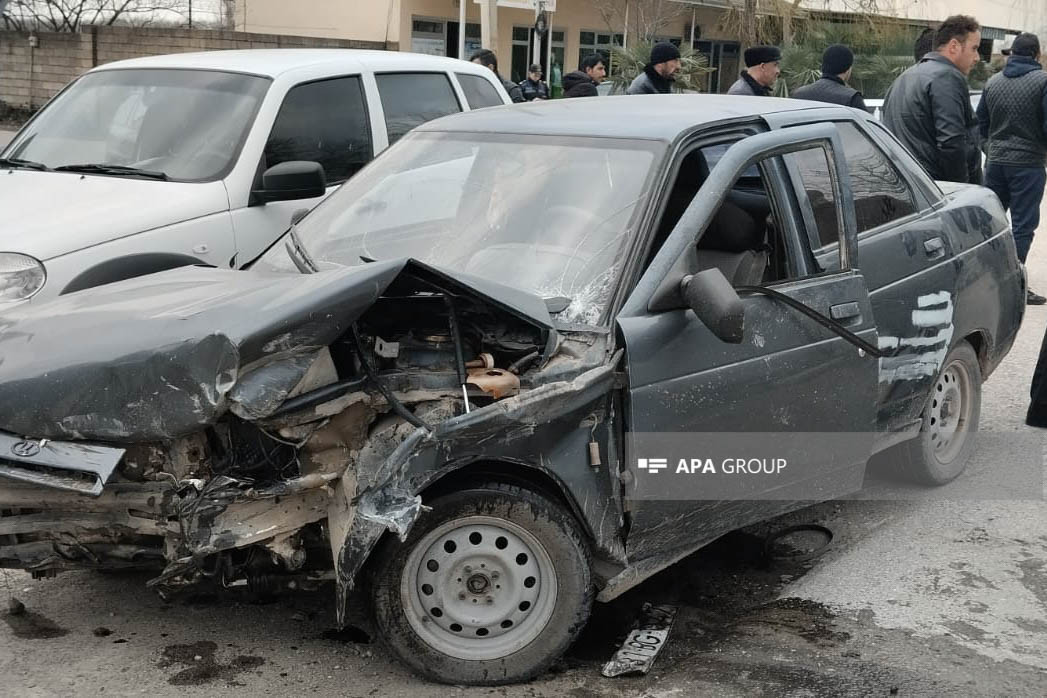 Xaçmazda minik avtomobilləri toqquşub, yaralılar var – FOTO