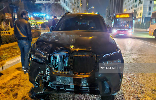 Bakıda zəncirvari yol qəzası baş verib - FOTO 