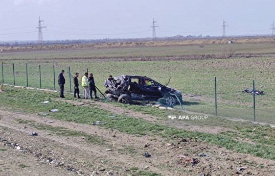 Şabranda avtomobil aşıb, ölən və xəsarət alanlar var - FOTO 