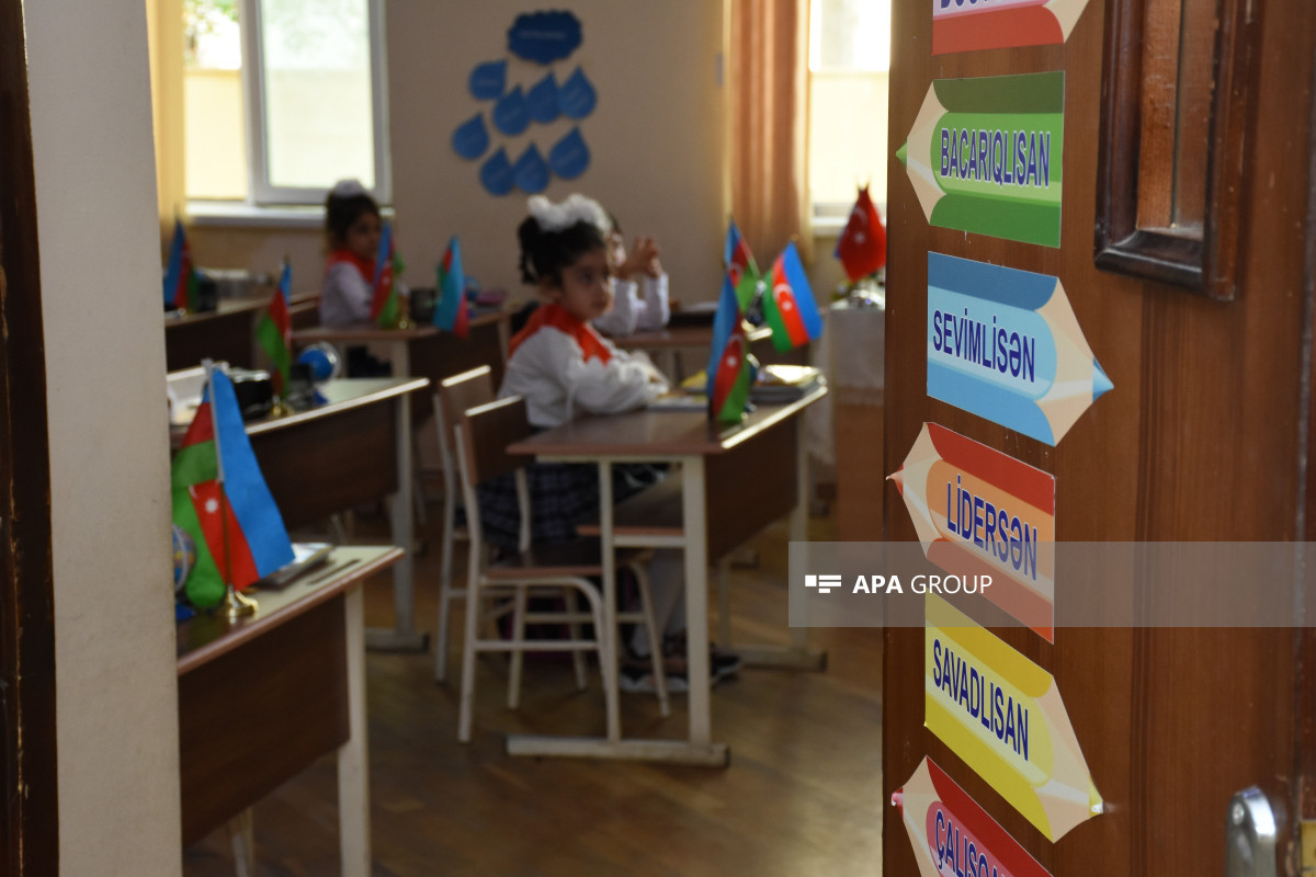 Şəhid övladlarının özəl orta məktəblərdə pulsuz oxuması təklif edilib