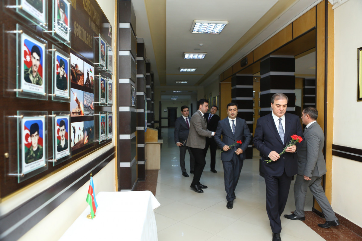 Gəncə Şəhər İcra Hakimiyyətinin başçısı vətəndaşlarla görüşüb