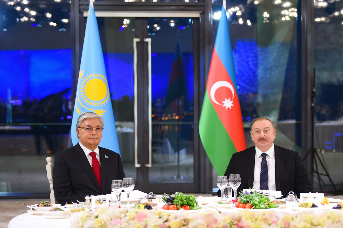Kasım-Jomart Tokayevin şərəfinə dövlət ziyafəti verilib - YENİLƏNİB  - FOTO 