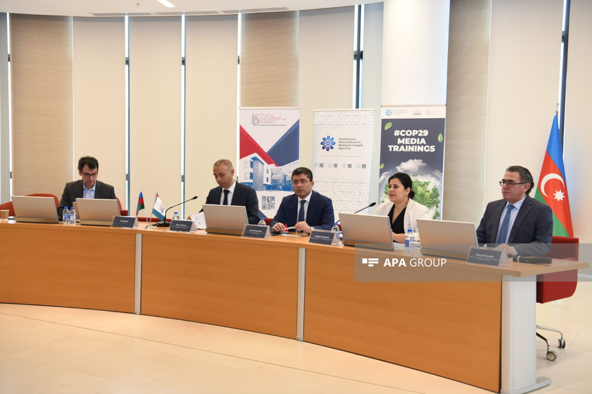 COP29-u işıqlandıracaq jurnalistlər üçün təlim keçirilib - FOTO 