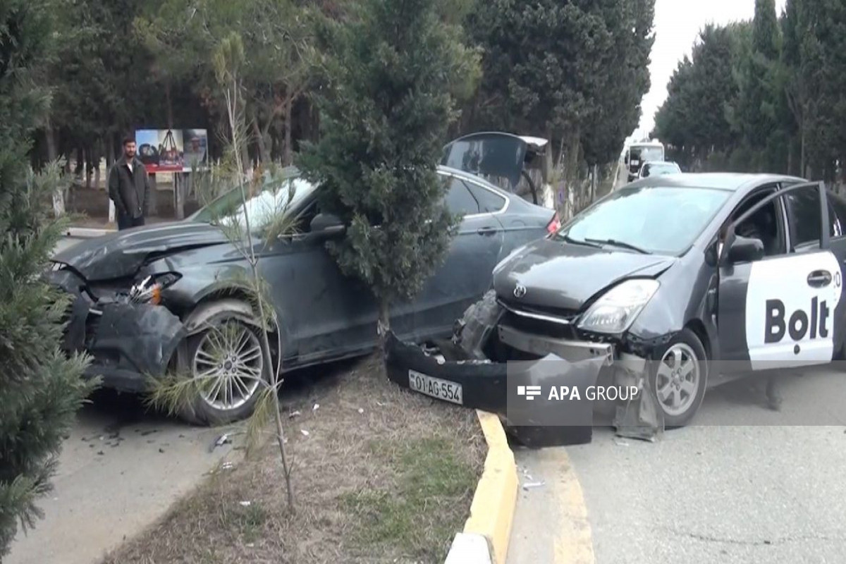 Sumqayıtda “Prius”la “Ford” toqquşub, xəsarət alanlar var - FOTO 