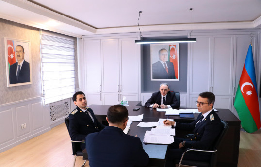 Baş prokuror Suraxanıda vətəndaşları qəbul edib