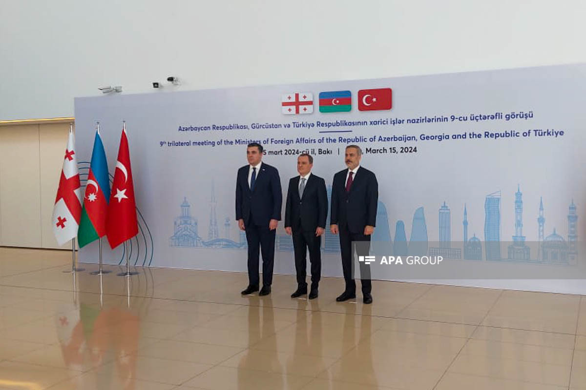 Bakıda Azərbaycan, Gürcüstan və Türkiyə xarici işlər nazirlərinin üçtərəfli görüşü keçirilib - VİDEO - YENİLƏNİB 