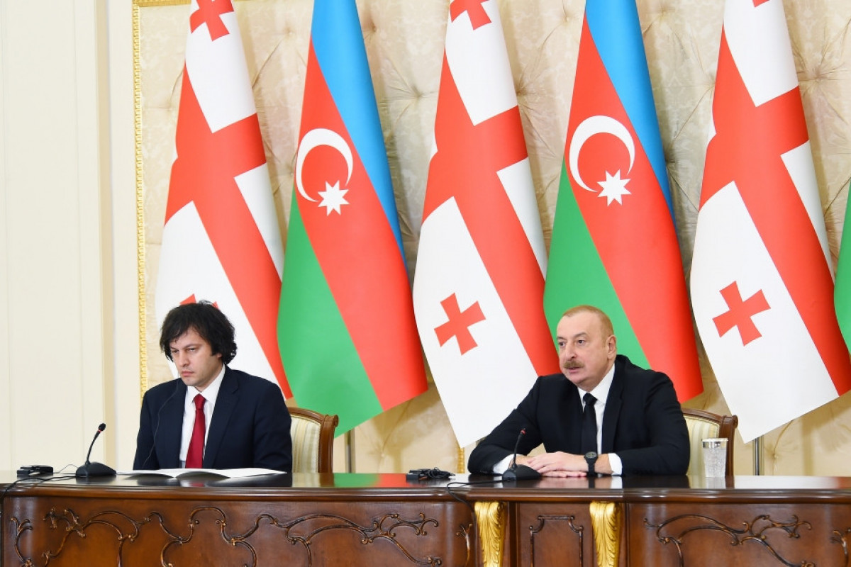 Prezident: Bakı-Tbilisi-Qars dəmir yolunun fəaliyyəti bir çox ölkələr üçün cəlbedici olacaq