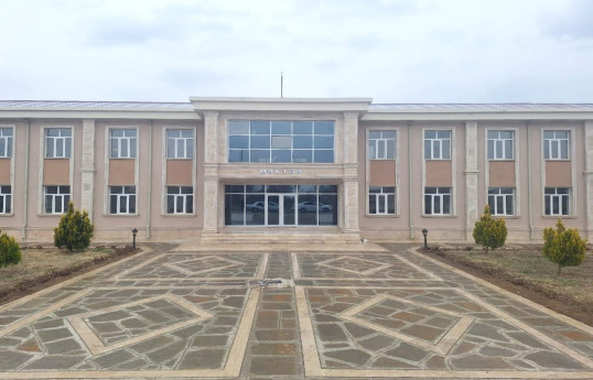 Şərurda məktəb direktoru işindəki nöqsana görə vəzifəsindən azad olunub