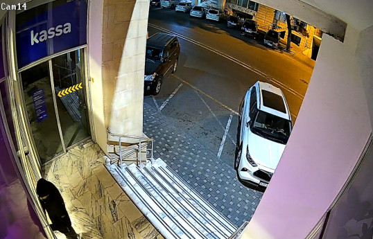 Bakıda bankdan oğurluq edilməsinin qarşısı alınıb - VİDEO 