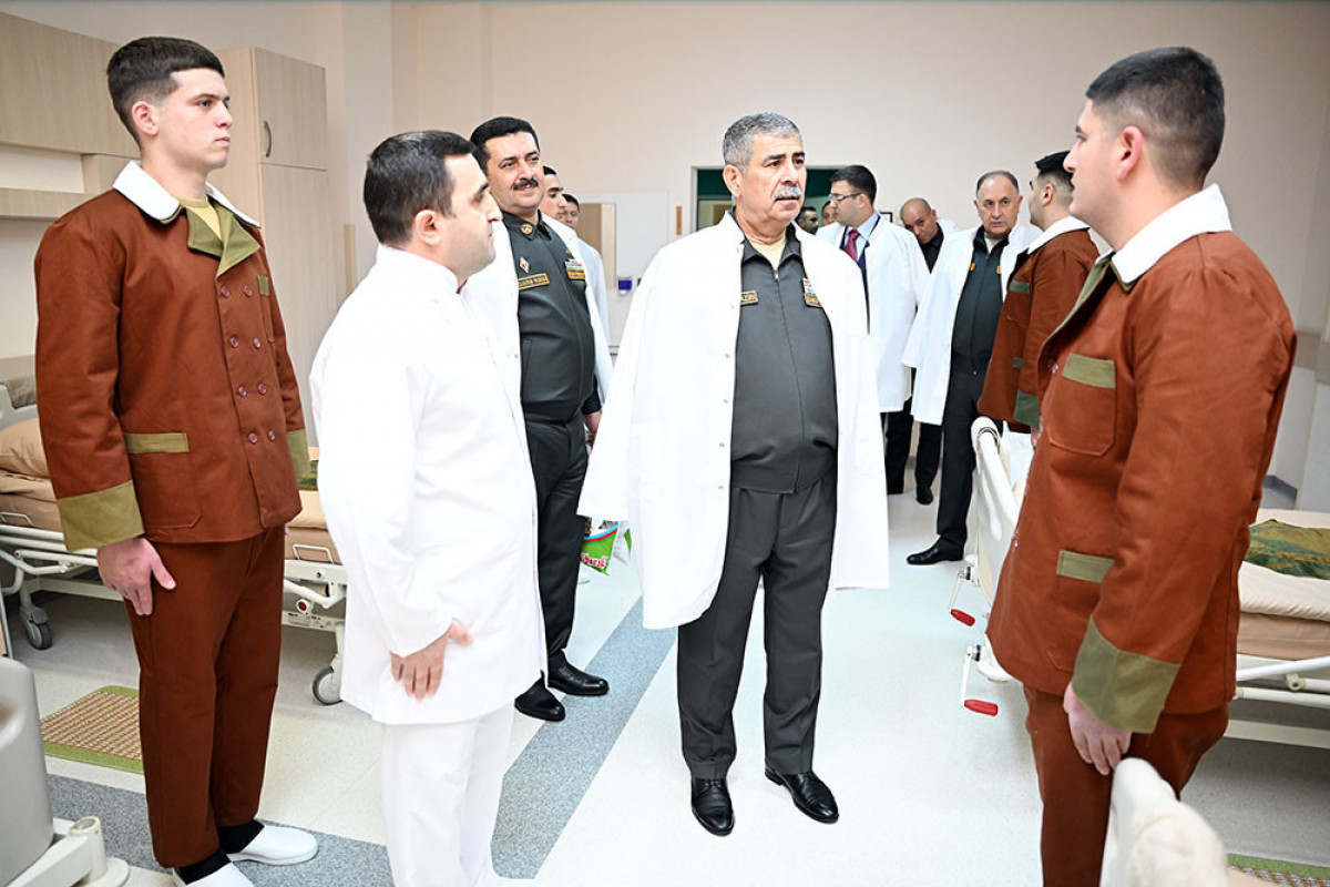 Zakir Həsənov hərbi hospitalı ziyarət edib  - FOTO  - VİDEO 