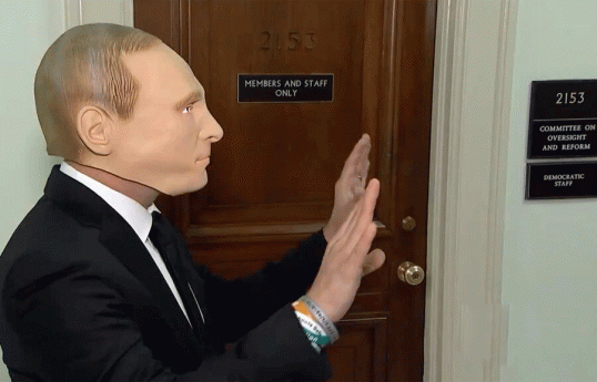 ABŞ-də konqresmen Baydenin impiçmenti ilə bağlı dinləmələrə Putin maskası taxaraq gəlib - VİDEO 