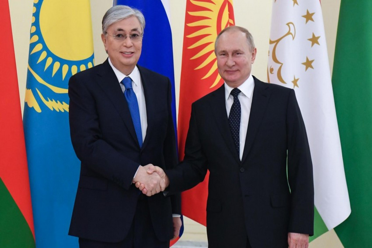 Tokayev terror aktı ilə bağlı Putinlə telefonla danışıb