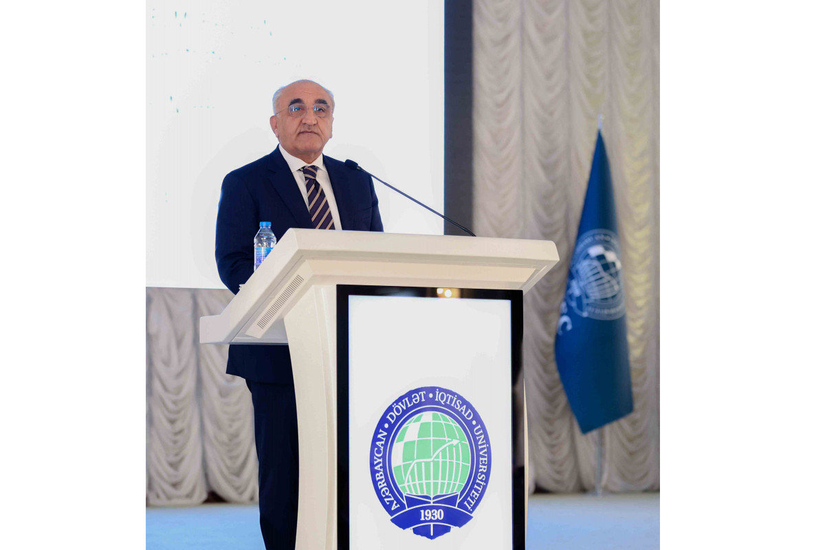 Rektor: “UNEC-də elmi fəaliyyətdə ciddi uğurlar əldə olunub”