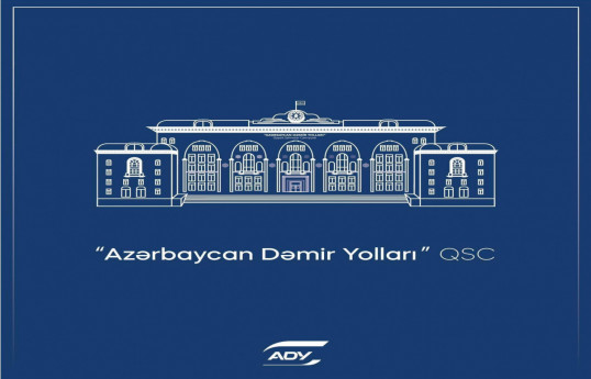 Mingəçevirdə avtomobil dəmiryol keçidinə yaxın dirəyə çırpılıb