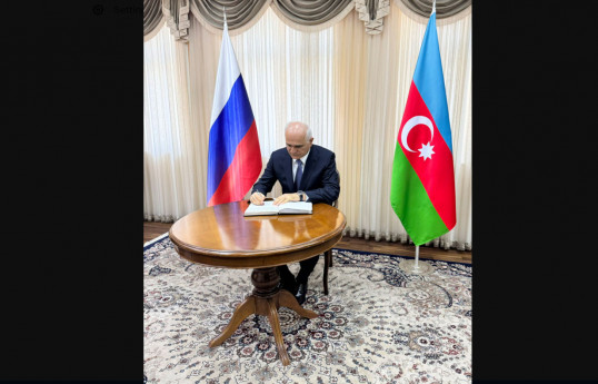 Şahin Mustafayev Rusiya səfirliyində olub, Moskvadakı terror aktı ilə əlaqədar başsağlığı verib