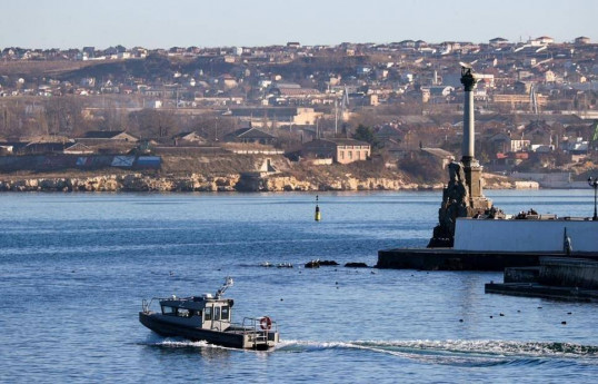 Sevastopol yaxınlığında hərbi təyyarə dənizə düşüb