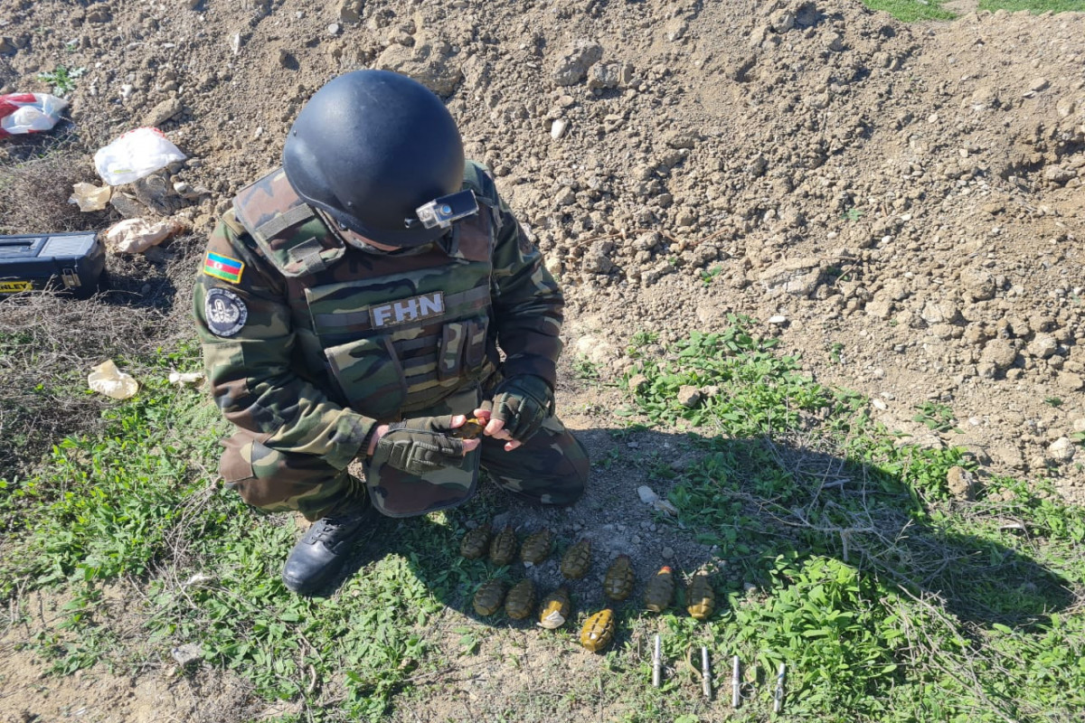 В Хырдалане обнаружено 12 гранат-<span class="red_color">ВИДЕО