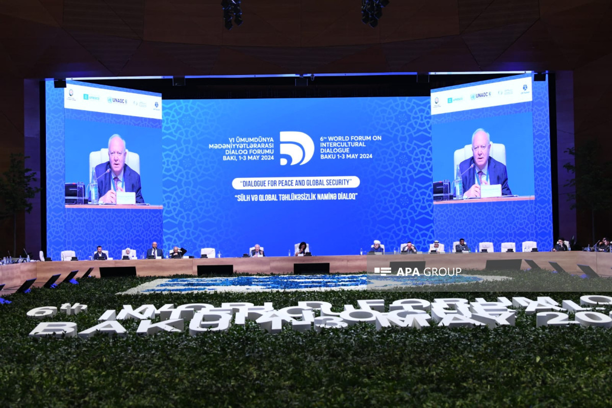 Moratinos: Dinlərarası dialoq siyasətin əsas hissələrindən olmalıdır