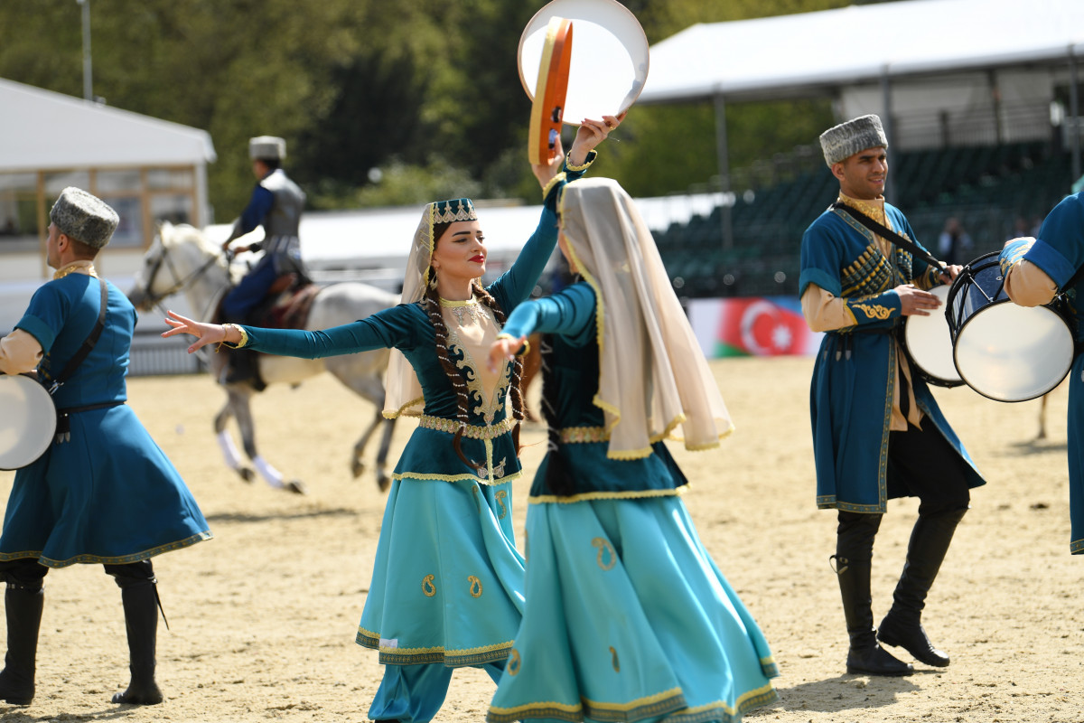 Qarabağ atları Britaniyada “Vindzor Kral Atçılıq Şousu”na qatılıb