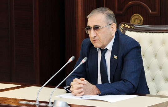 Parlamentin komitə sədri: Azərbaycanda yalnız 8 araq istehsalı müəssisəsi illik lazımi tələbi ödəyə bilir