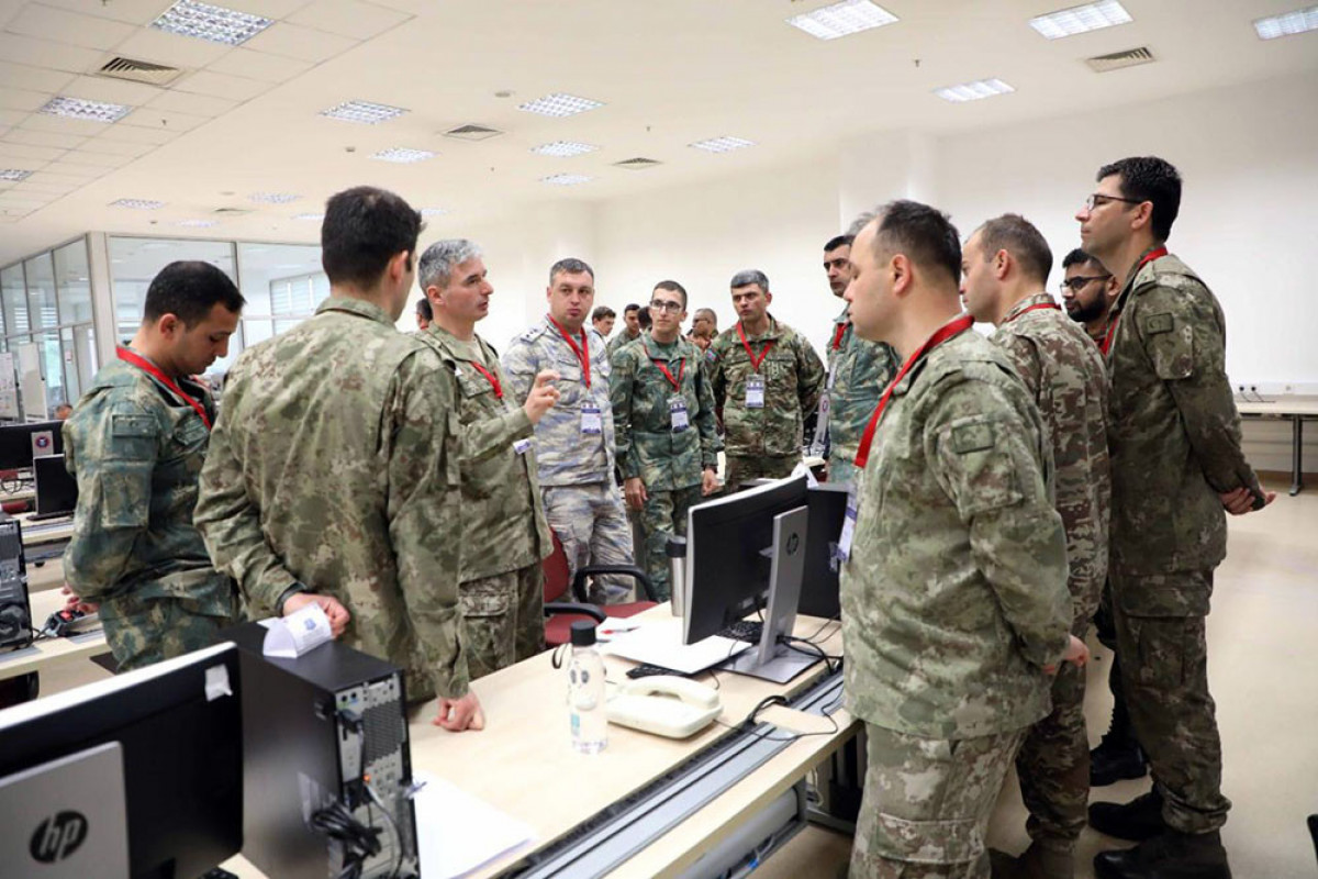 Azərbaycan Ordusunun hərbçiləri “EFES - 2024” təlimində tapşırıqları yerinə yetirirlər