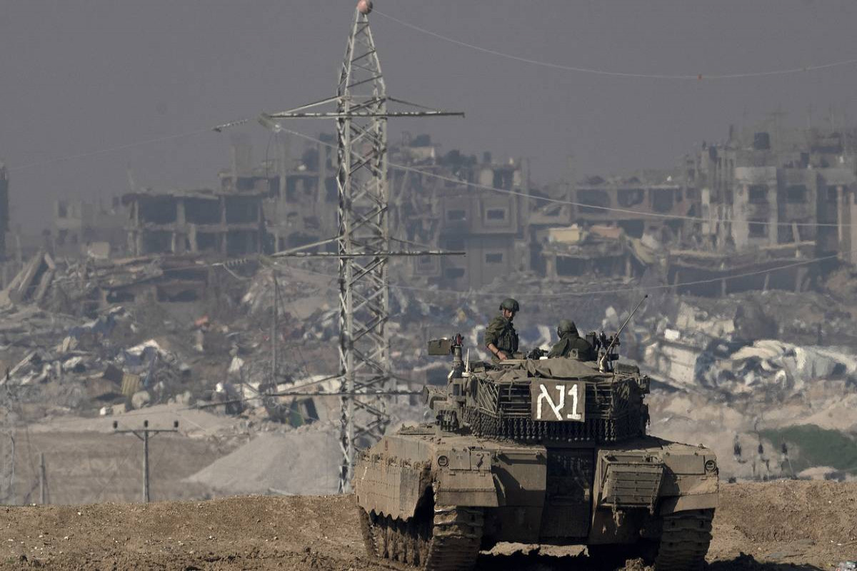 Армия Израиля заявила об ударе по штабу ХАМАС, находившемуся в здании БАПОР в Газе