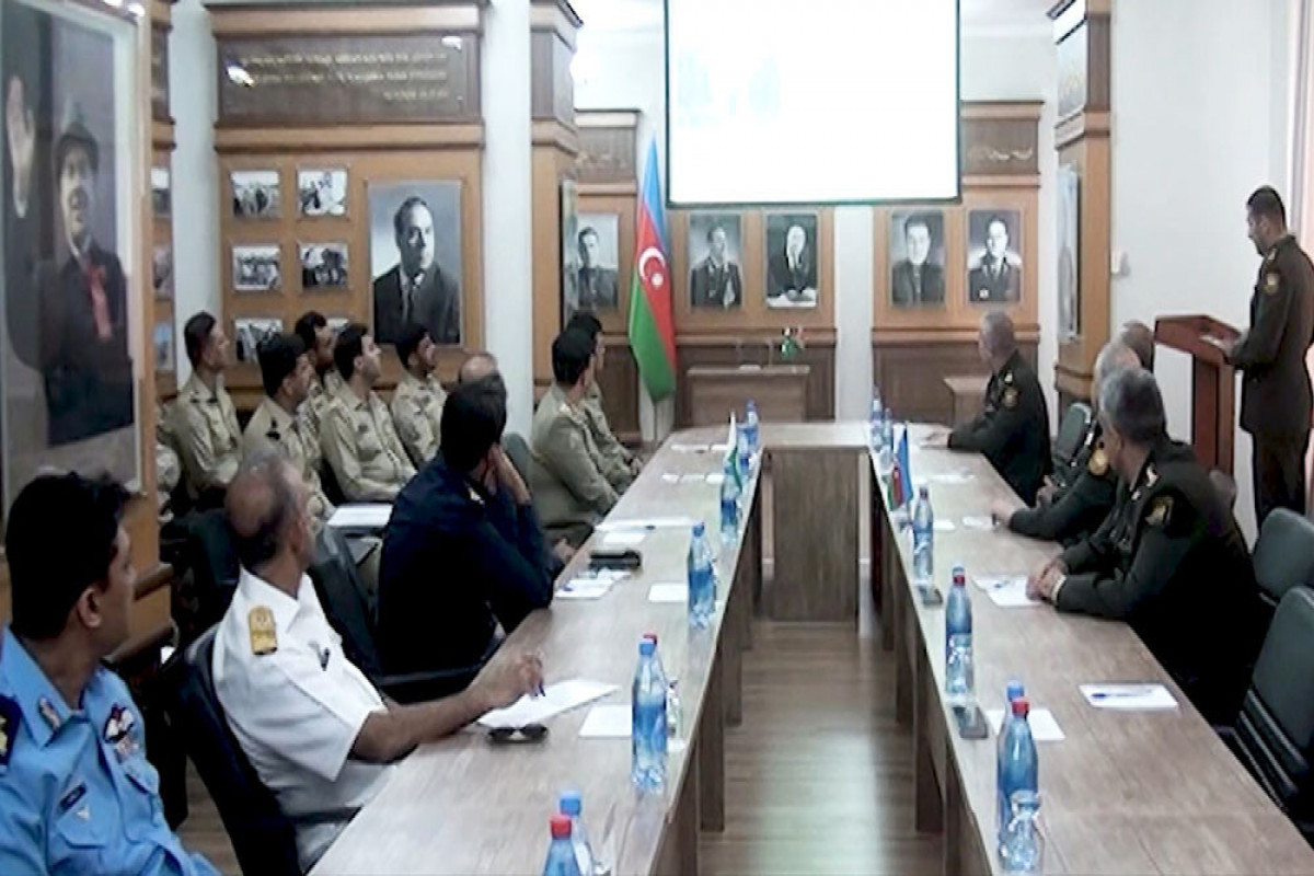 Обсуждено сотрудничество в области военного образования между Азербайджаном и Пакистаном -<span class="red_color">ВИДЕО