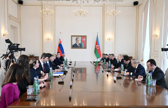 Prezident İlham Əliyevin Slovakiyanın Baş naziri ilə geniş tərkibdə görüşü keçirilib - YENİLƏNİB-1 