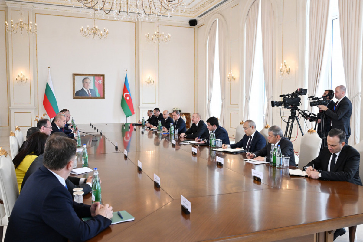 Состоялась встреча президентов Азербайджана и Болгарии в расширенном составе - <span class="red_color">ОБНОВЛЕНО