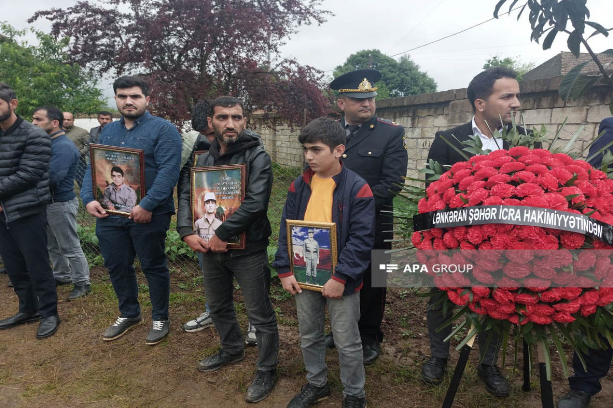 В Лянкяранском районе захоронены останки шехида, пропавшего без вести во время I карабахской войны - <span class="red_color">ФОТО-<span class="red_color">ОБНОВЛЕНО