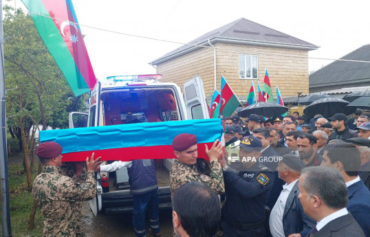 Birinci Qarabağ müharibəsində itkin düşən, 30 il sonra kimliyi müəyyən edilən şəhidin qalıqları Lənkəranda dəfn edilib - FOTO  - YENİLƏNİB 