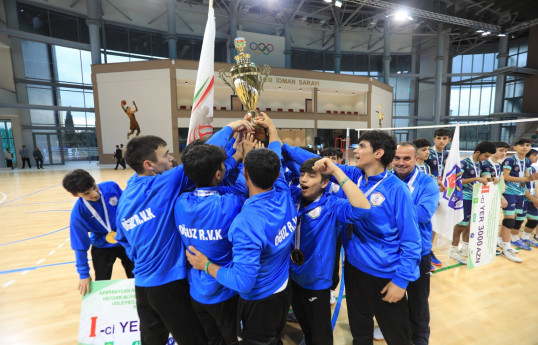 Gəncədə Ulu Öndərin anadan olmasının 101-ci ildönümünə həsr olunmuş Respublika Voleybol Turniri keçirilib