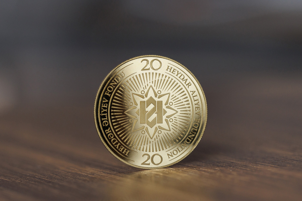 Новая золотая монета ЗАО «AzerGold» посвящена 20-летию Фонда Гейдара Алиева