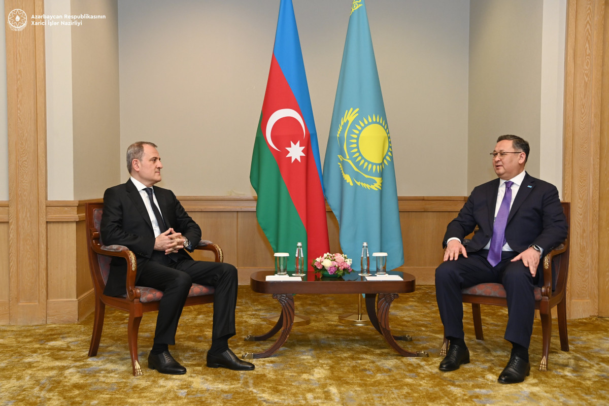 Azerbaijani FM meets with his Kazakh counterpart