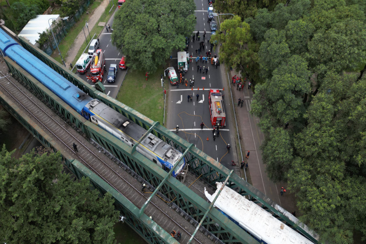 Два поезда столкнулись в Аргентине, десятки получили ранения