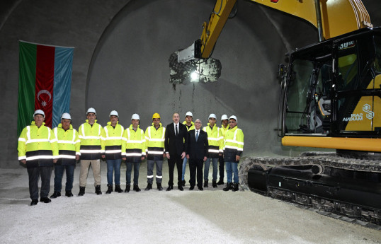 Dövlət başçısı Əhmədbəyli-Füzuli-Şuşa avtomobil yolunda görülən işlərlə tanış olub, birinci tunelin açılışında iştirak edib - YENİLƏNİB 
