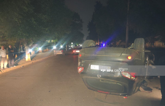 Cəlilabadda zəncirvari qəza olub, maşın aşıb