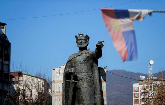 Kosova Serbiya dinarından imtina edir