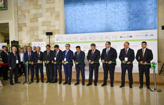 Bakıda 17-ci Azərbaycan Beynəlxalq Kənd Təsərrüfatı sərgisi keçirilir - FOTO 