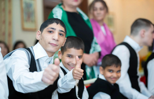 Sosial xidmət müəssisələrində əlilliyi olan 342 uşaq daimi yaşayır