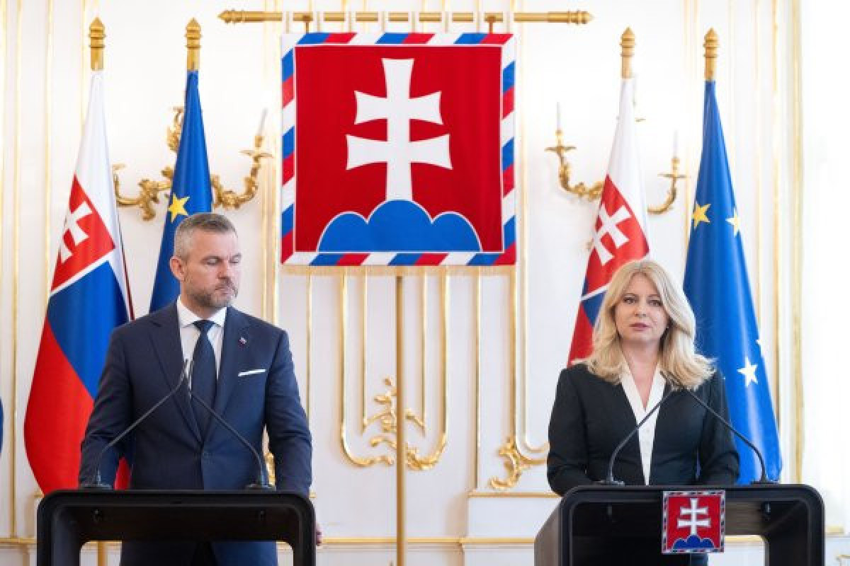 Slovakiya Prezidenti partiyaları seçki kampaniyasını dayandırmağa çağırıb