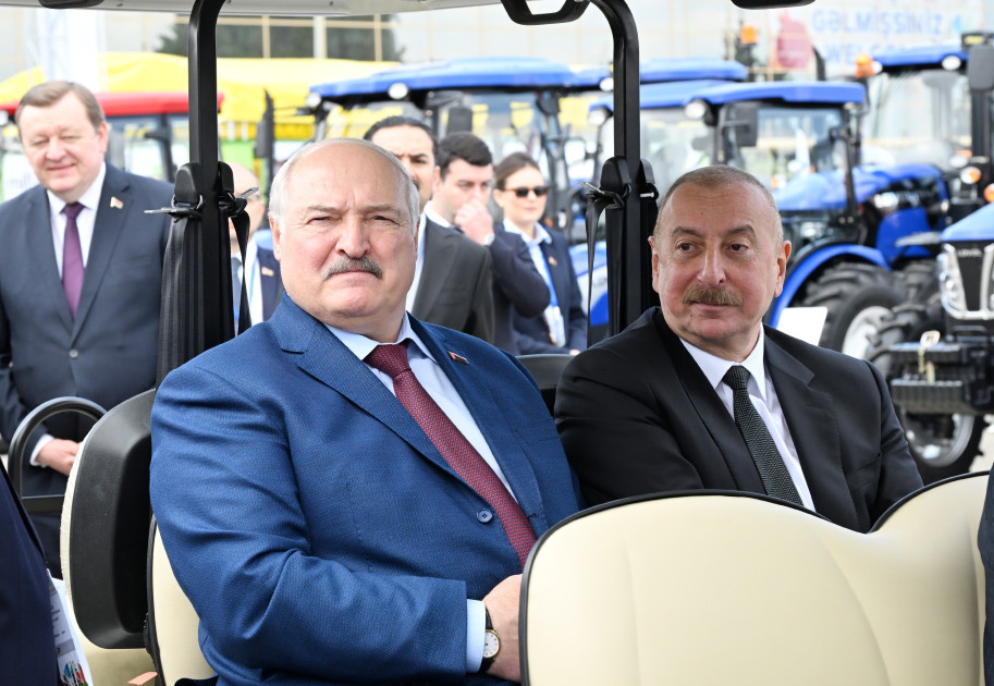 Azərbaycan və Belarus prezidentləri “Caspian Agro” və “InterFood Azerbaijan” sərgiləri ilə tanış olublar