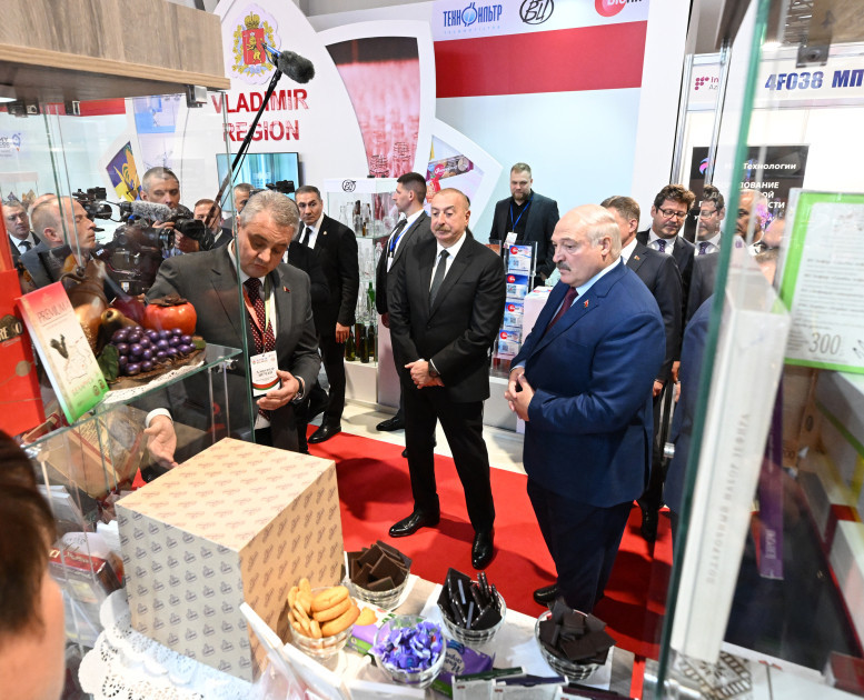 Azərbaycan və Belarus prezidentləri “Caspian Agro” və “InterFood Azerbaijan” sərgiləri ilə tanış olublar