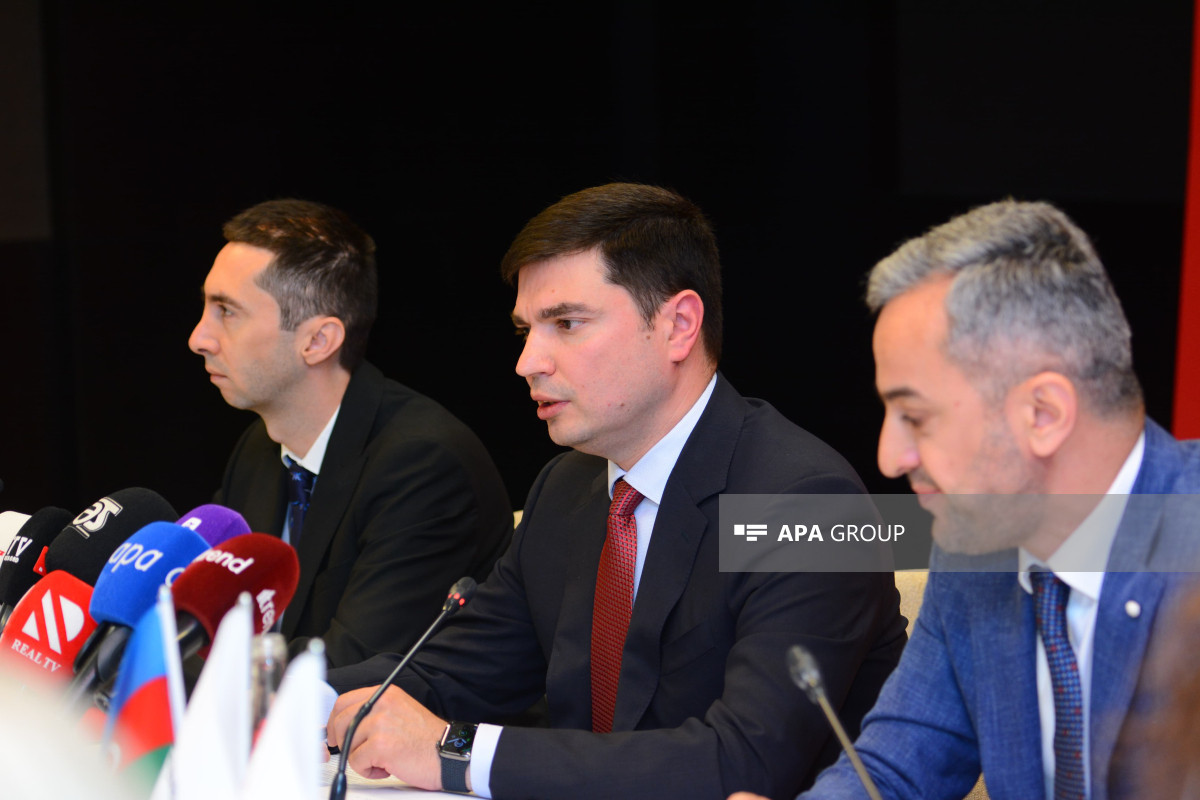 Fərid Hüseynov: Müştərilər şəxsi məlumatlarını kiberdələduzlara ötürəndə problemi həll etmək olmur