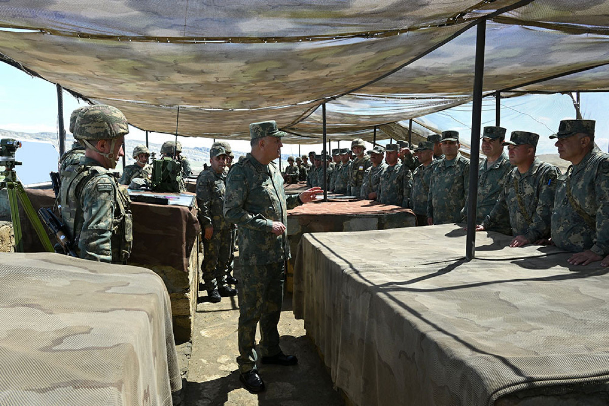 Müdafiə nazirinin birinci müavini - Azərbaycan Ordusunun Baş Qərargah rəisi general-polkovnik Kərim Vəliyev