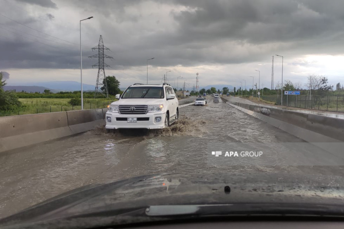 Quba-Xaçmaz yolunu sel basıb - FOTO 