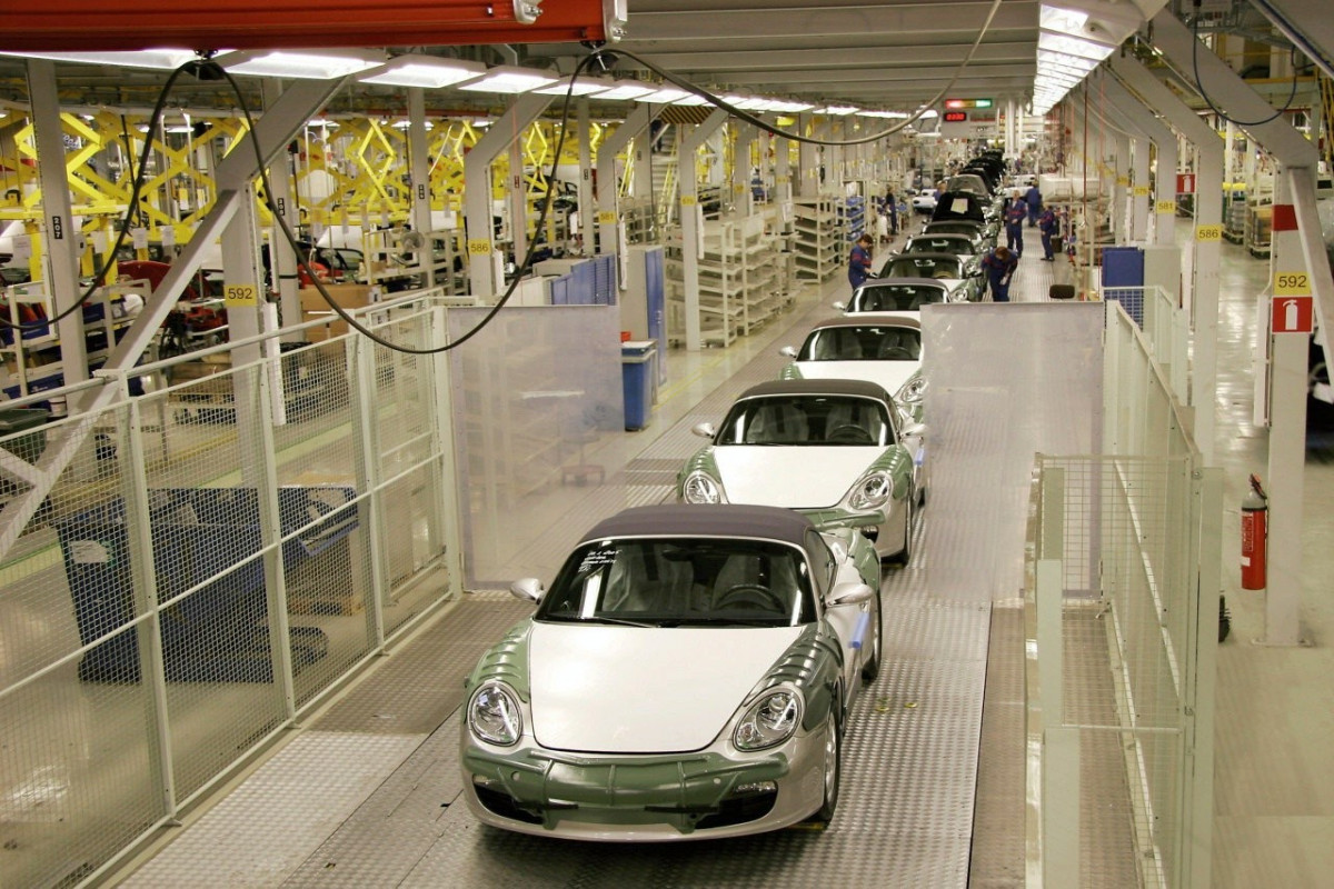KİV: Yaponiya yeni nəsil avtomobillər üçün dünya bazarının üçdə birini tutmaq istəyir