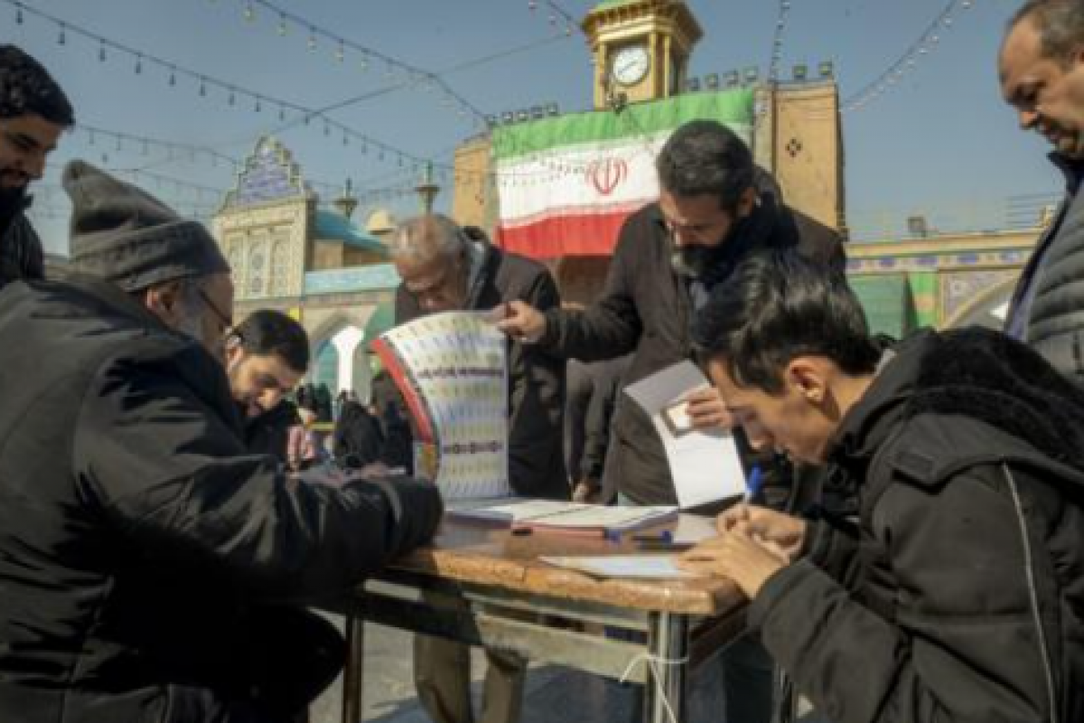 В Иране внеочередные президентские выборы пройдут 28 июня-<span class="red_color">ОБНОВЛЕНО