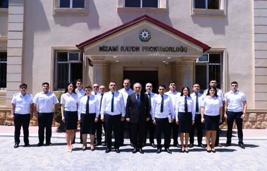 Kamran Əliyev Nizami rayonunda vətəndaşları qəbul edib