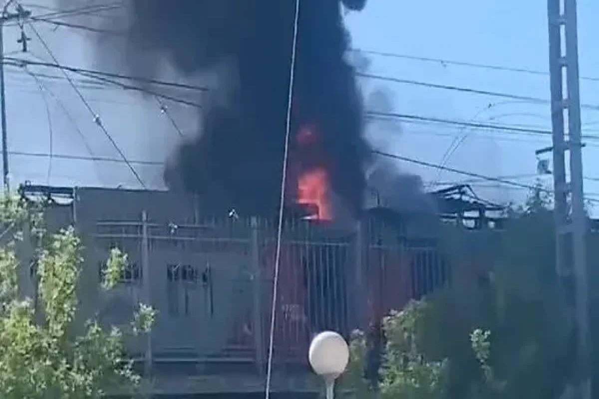 Moskvada elektrik qatarının iki vaqonu yanıb
